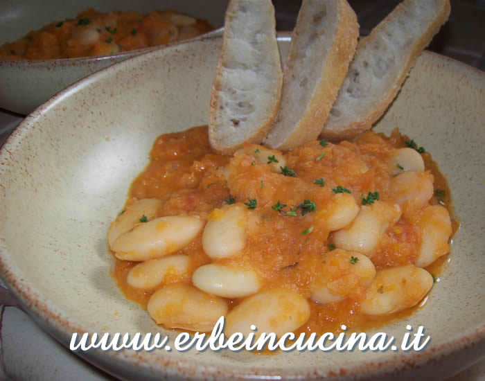 Zuppa di cannellini e timo