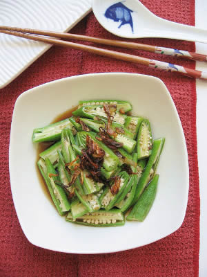 Steamed Okra with Fried Shallots